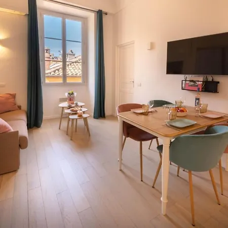 Apartment 06a3 - Lovely In The Heart Of Old Nice