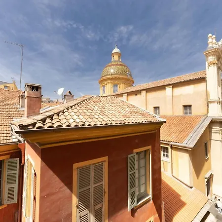 Apartment 06a3 - Lovely In The Heart Of Old